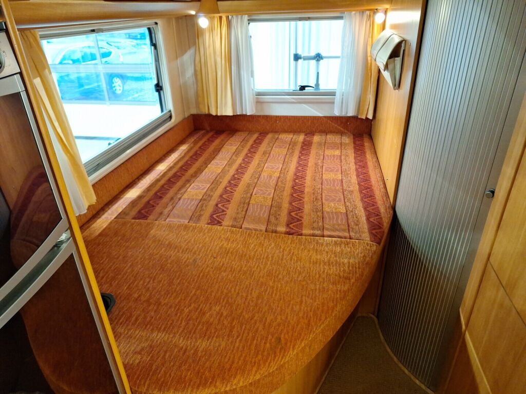 Hymer T 654 SL 2008 Harmaa