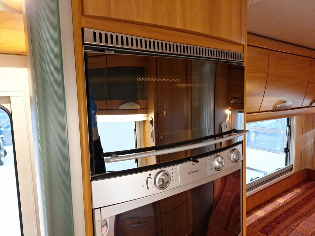 Hymer T 654 SL 2008 Harmaa