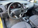 Kia Rio 2015 Keltainen