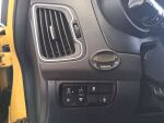 Kia Rio 2015 Keltainen