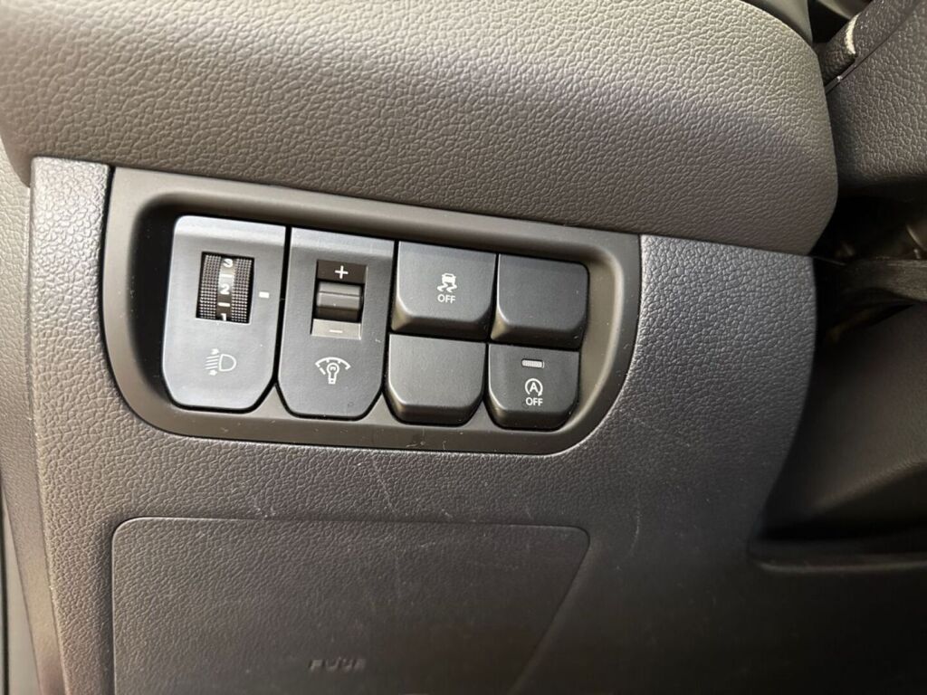 Kia Rio 2015 Punainen