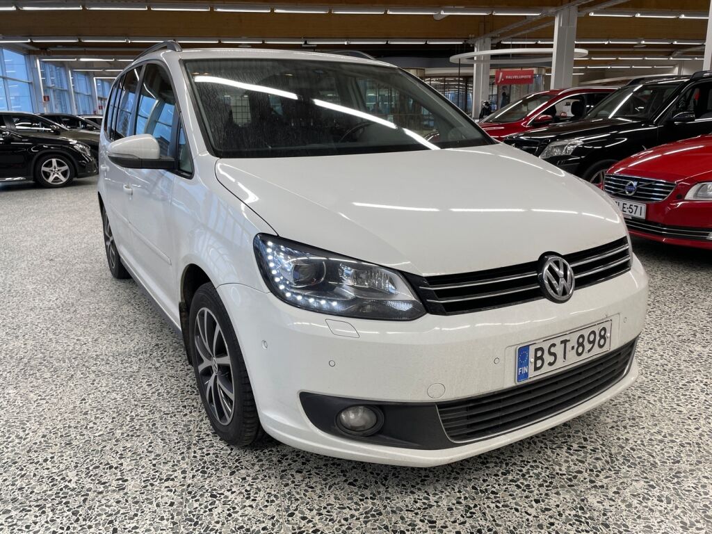 Volkswagen Touran 2015 Valkoinen