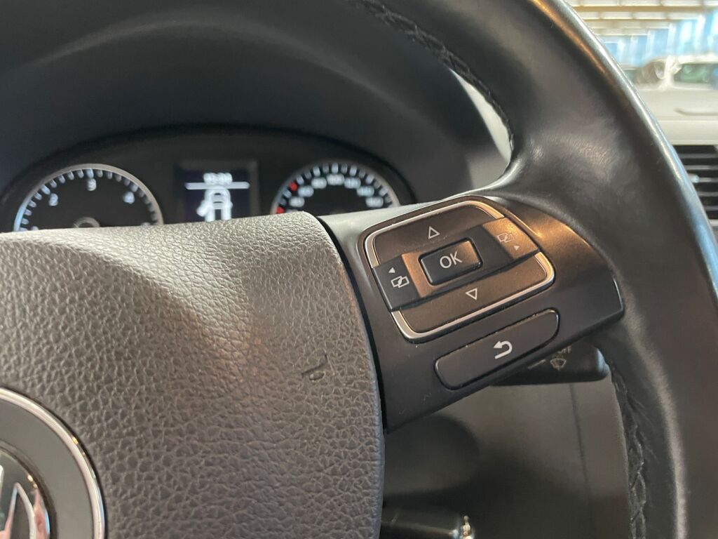 Volkswagen Touran 2015 Valkoinen