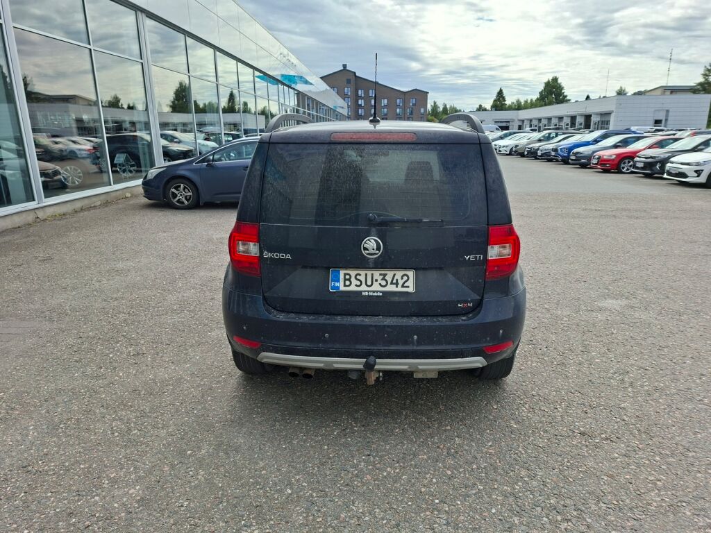 Skoda Yeti 2015 Musta