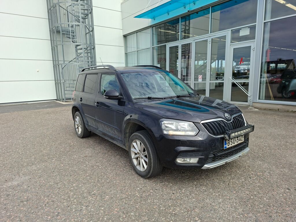 Skoda Yeti 2015 Musta
