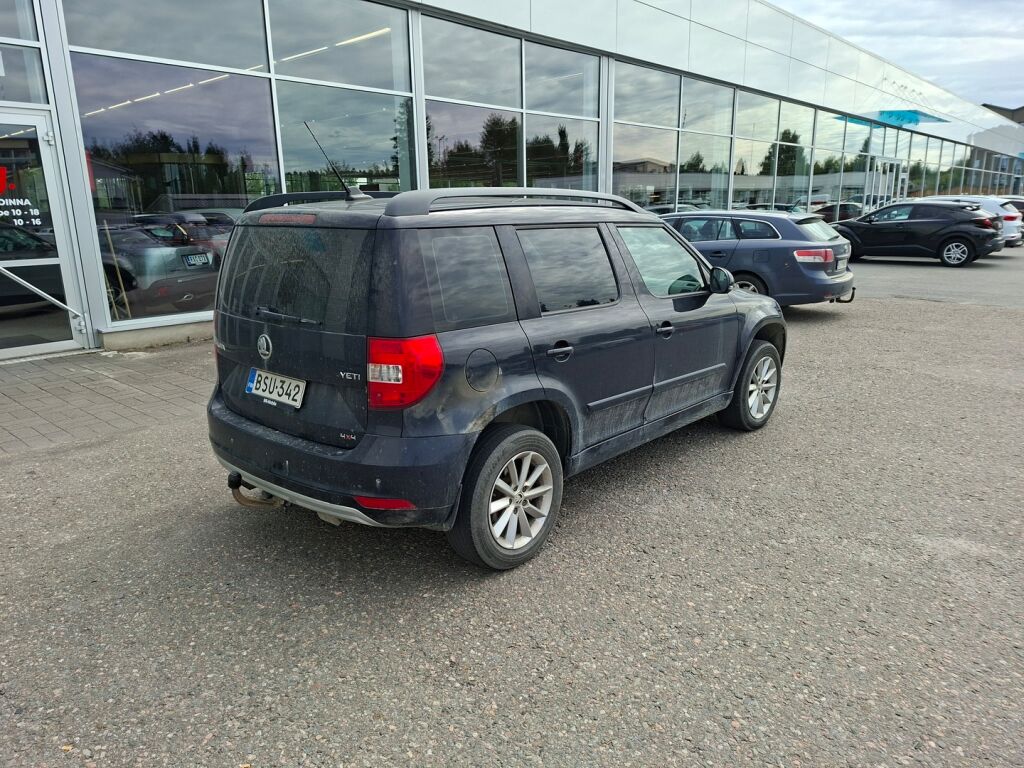 Skoda Yeti 2015 Musta