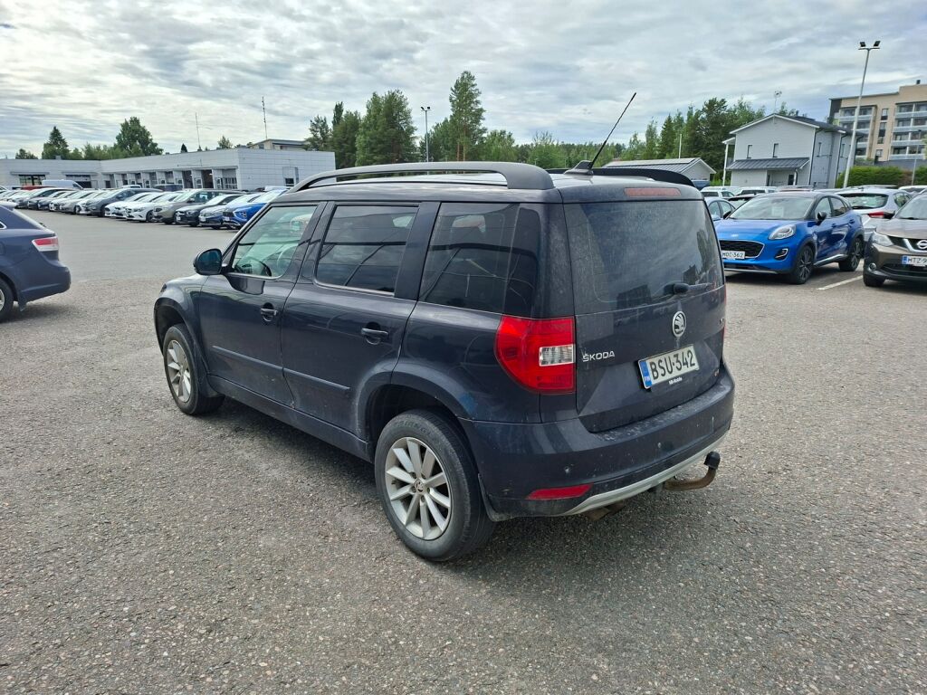 Skoda Yeti 2015 Musta