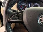 Skoda Octavia 2015 Musta