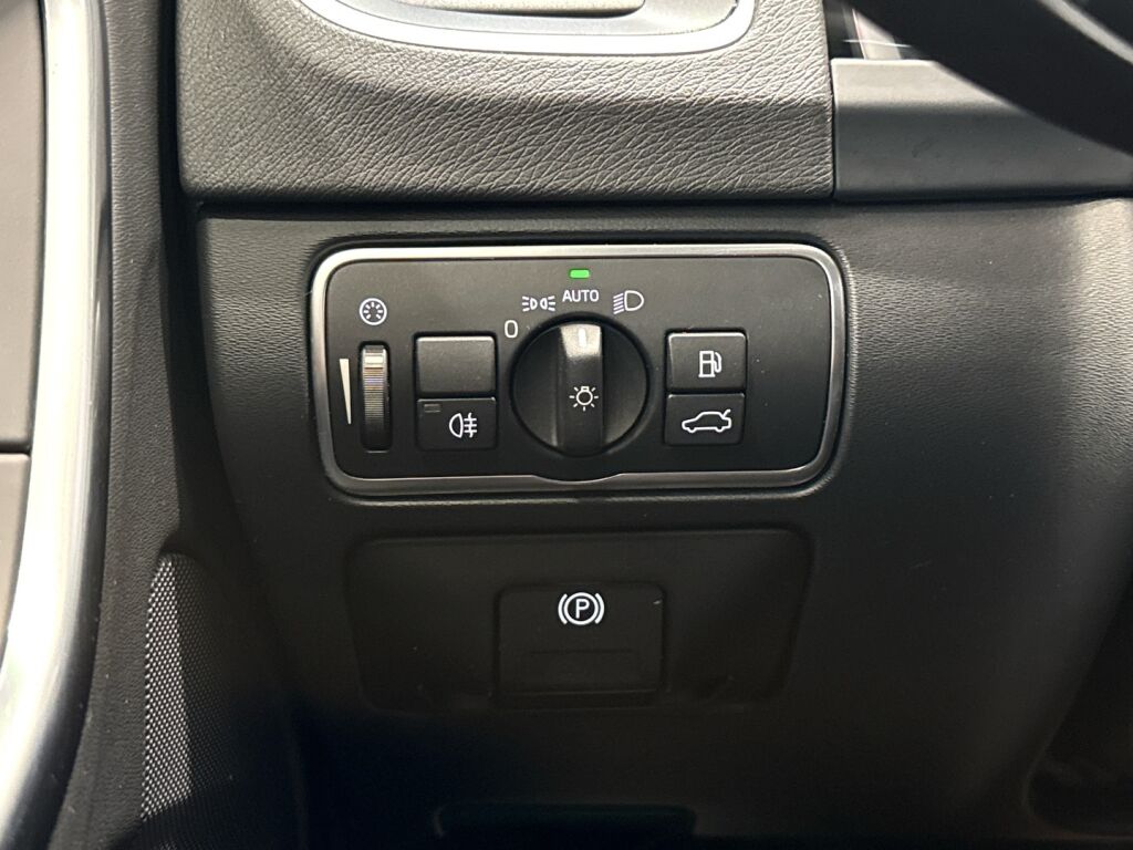 Volvo S60 2015 Sininen