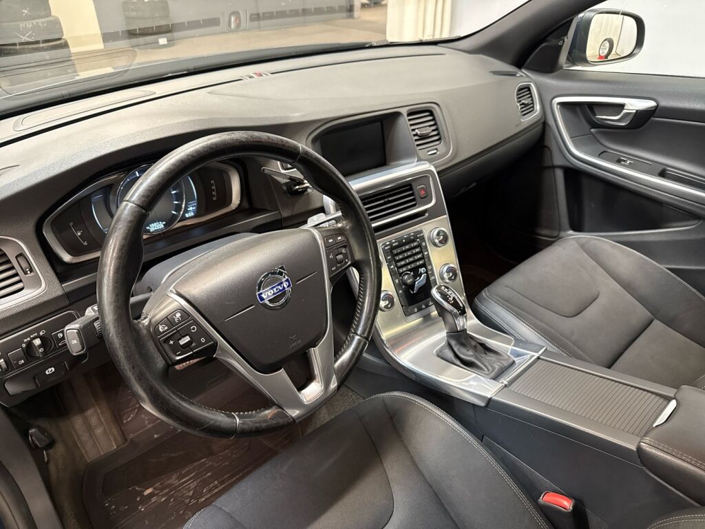 Volvo S60 2015 Sininen