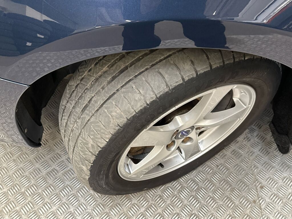 Volvo S60 2015 Sininen