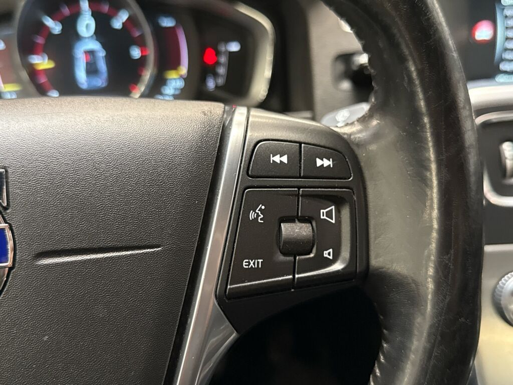 Volvo S60 2015 Sininen