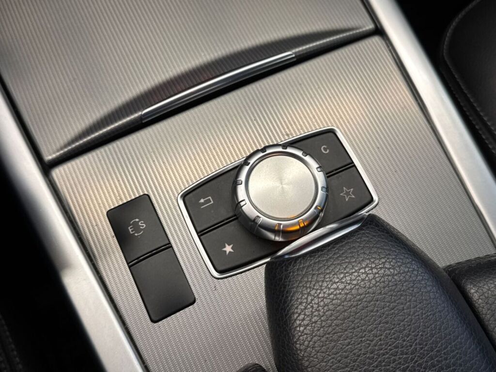 Mercedes-Benz E 2015 Harmaa