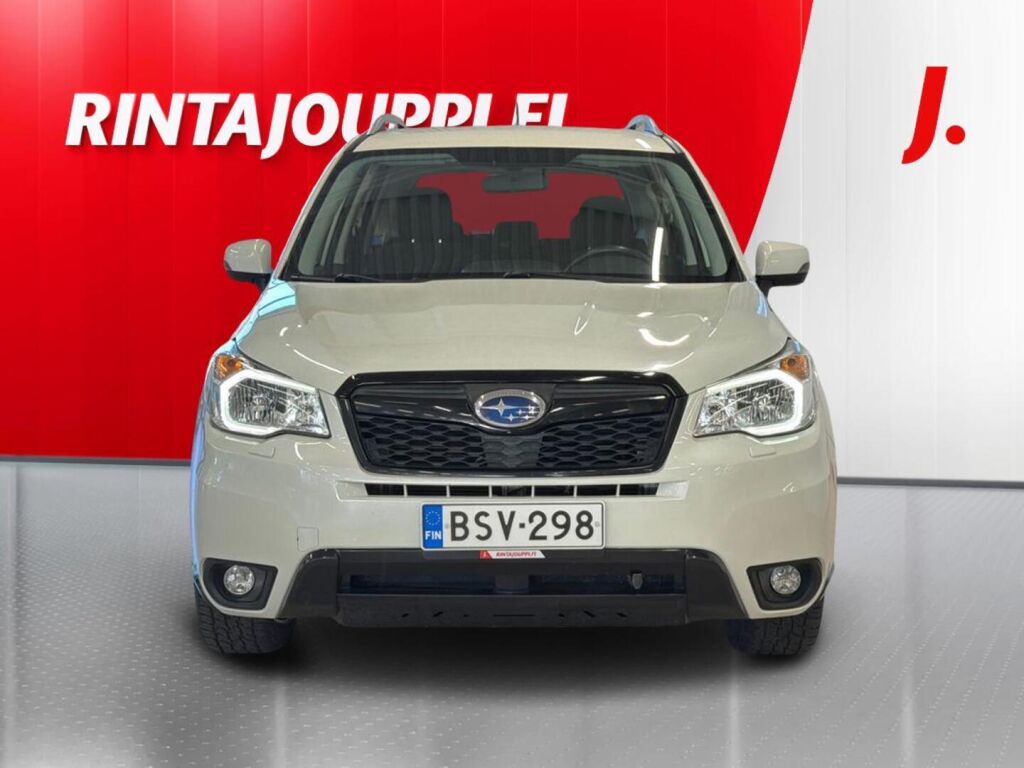 Subaru Forester 2016 Valkoinen