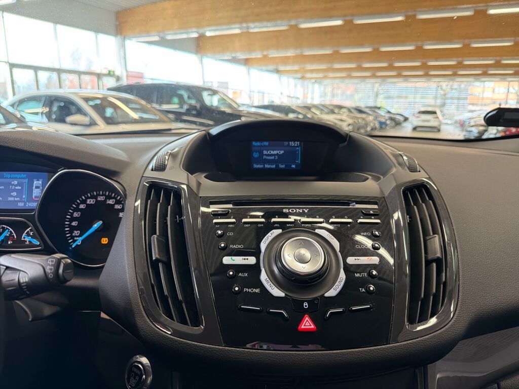 Ford Kuga 2015 Valkoinen