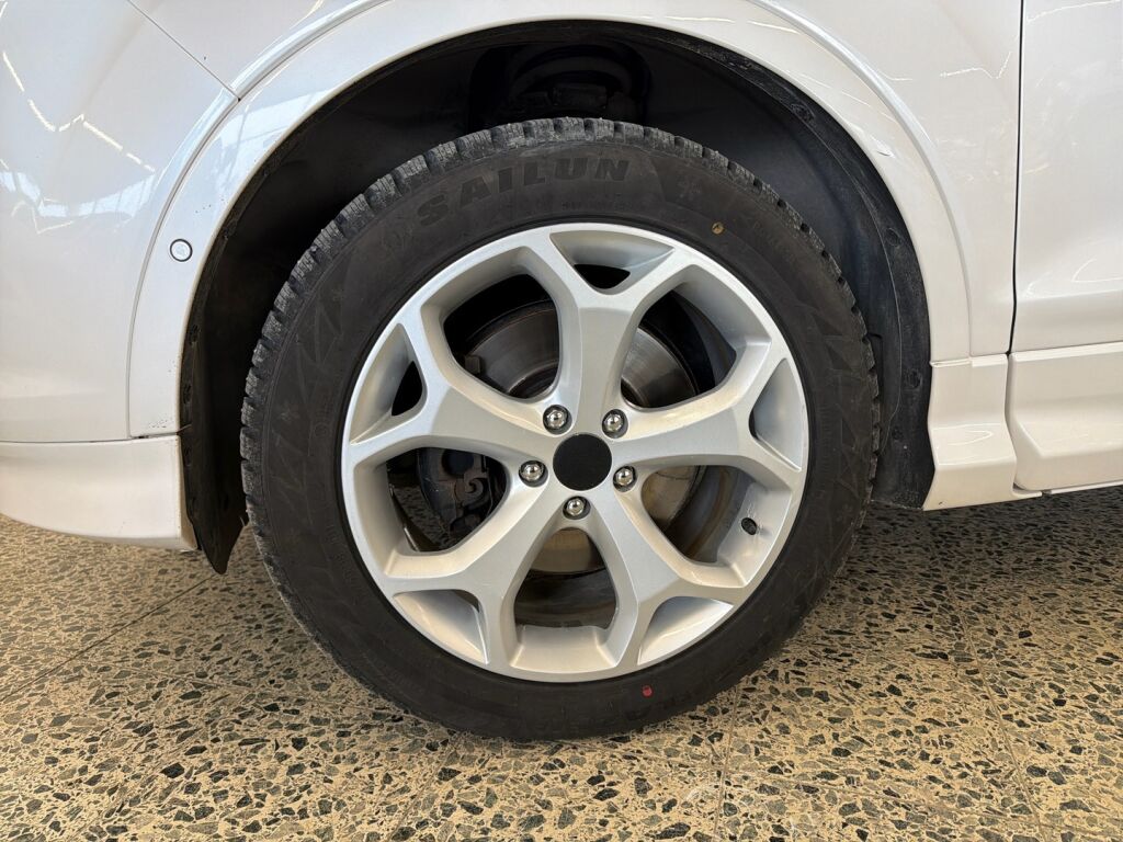 Ford Kuga 2015 Valkoinen