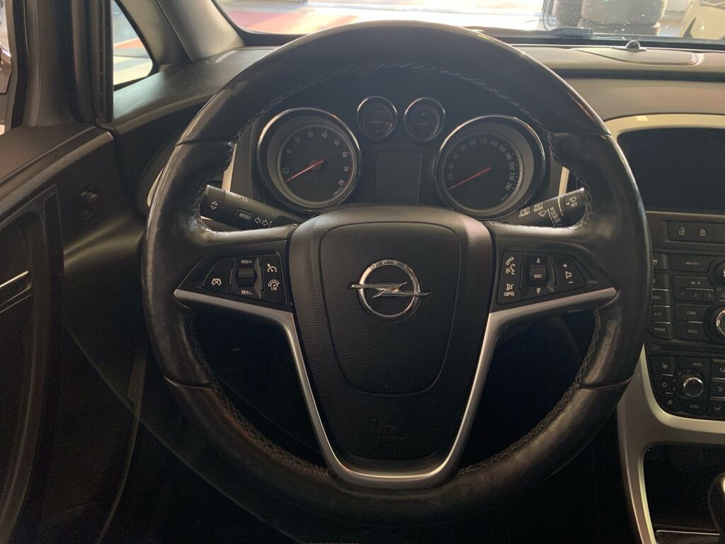 Opel Astra 2015 Ruskea (beige)