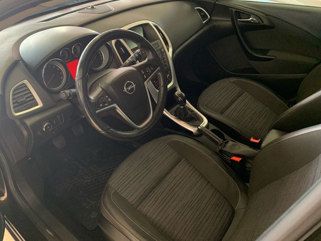 Opel Astra 2015 Ruskea (beige)