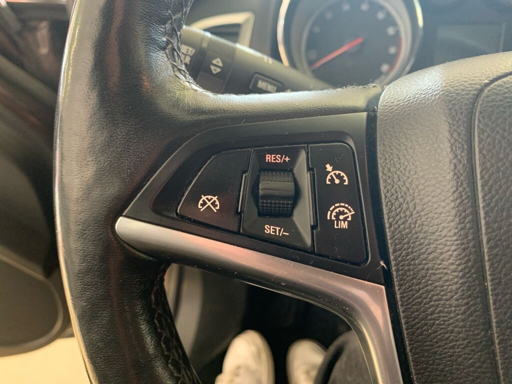Opel Astra 2015 Ruskea (beige)