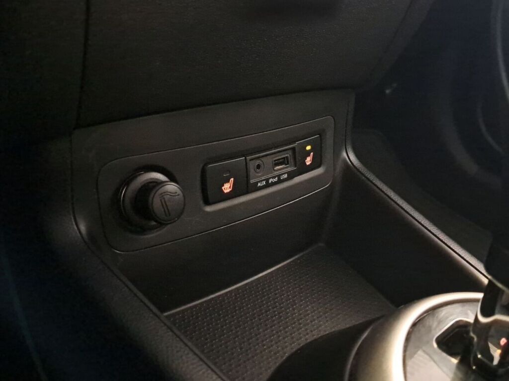 Hyundai i20 2009 Punainen