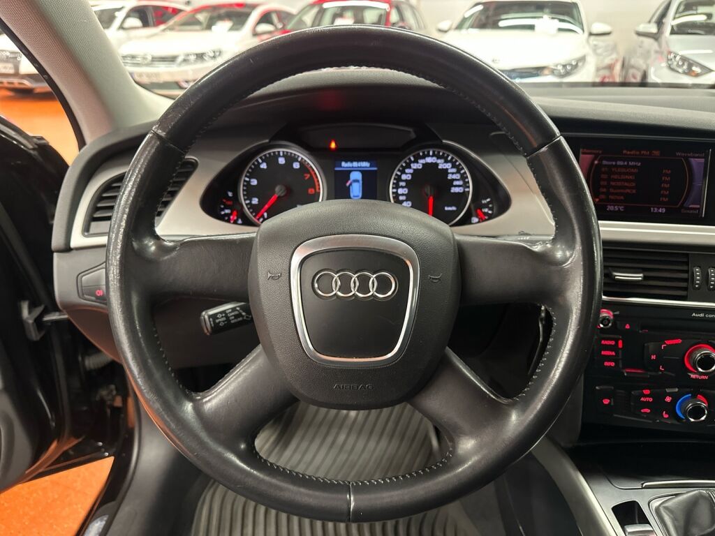 Audi A4 2009 Musta