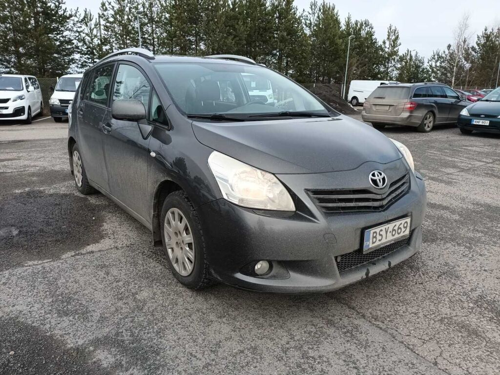 Toyota Verso 2009 Harmaa