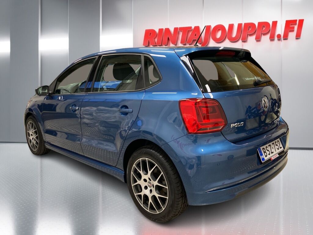 Volkswagen Polo 2015 Sininen