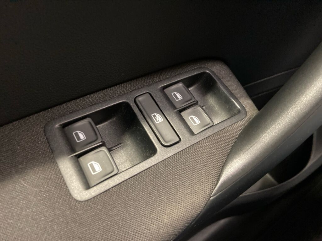 Volkswagen Polo 2015 Sininen