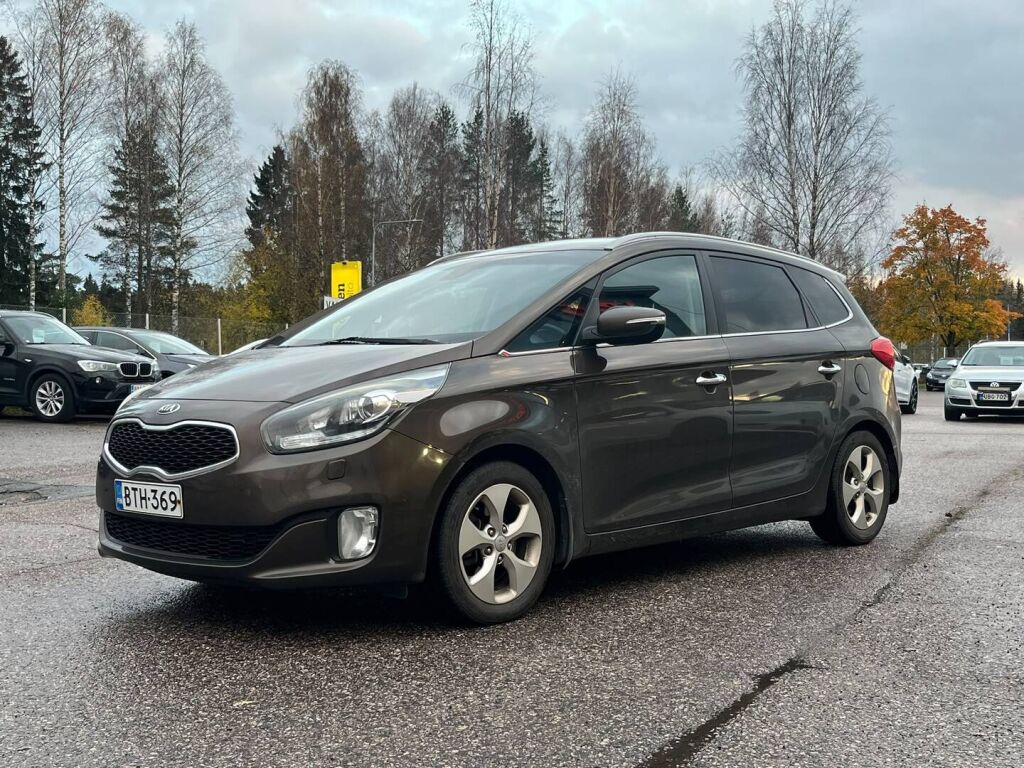 Kia Carens 2015 Ruskea (beige)