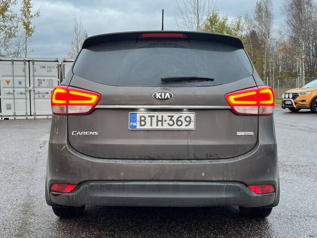 Kia Carens 2015 Ruskea (beige)