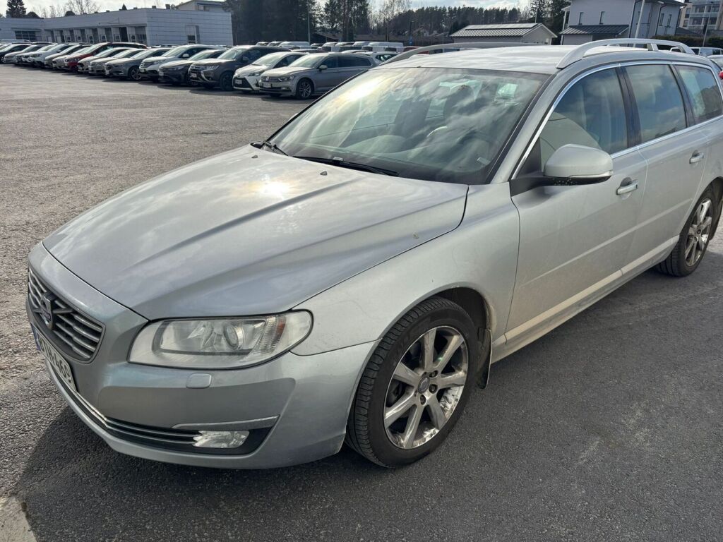 Volvo V70 2015 Harmaa