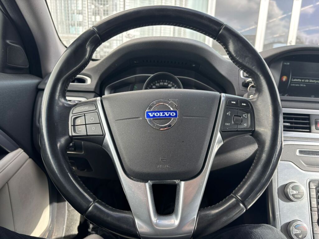 Volvo V70 2015 Harmaa