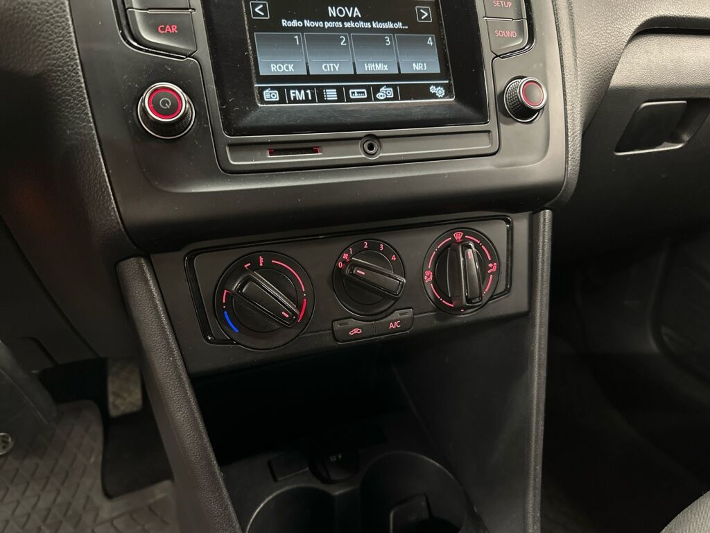 Volkswagen Polo 2015 Ruskea (beige)