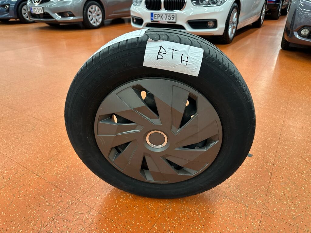 Volkswagen Polo 2015 Ruskea (beige)