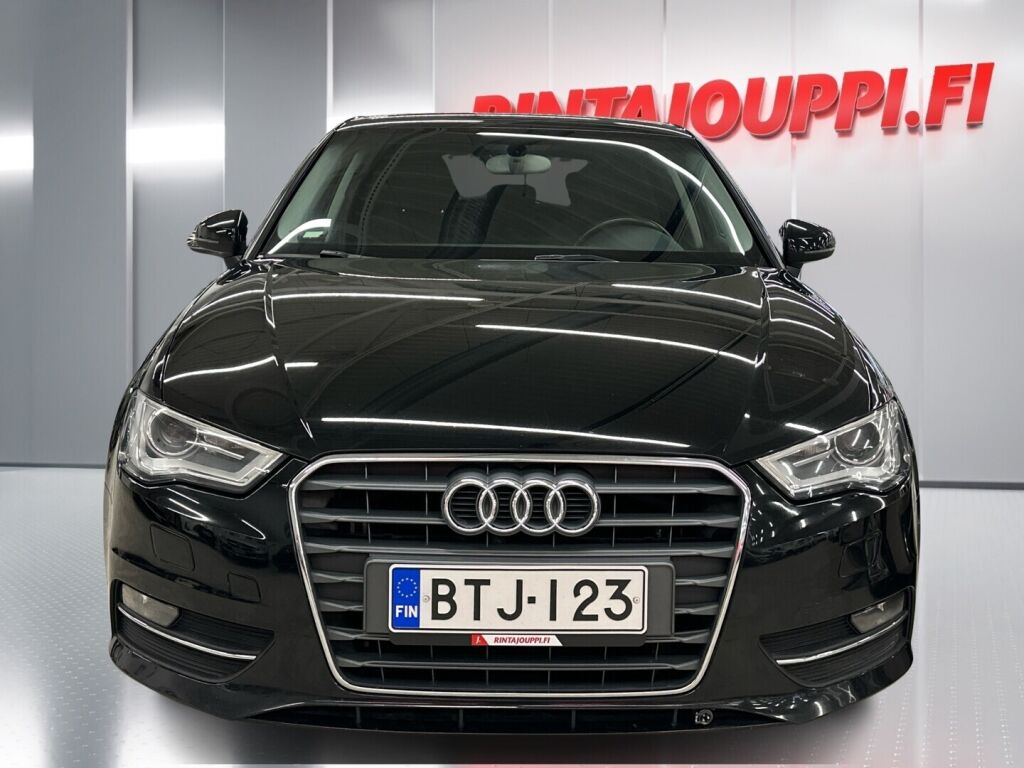 Audi A3 2015 Musta