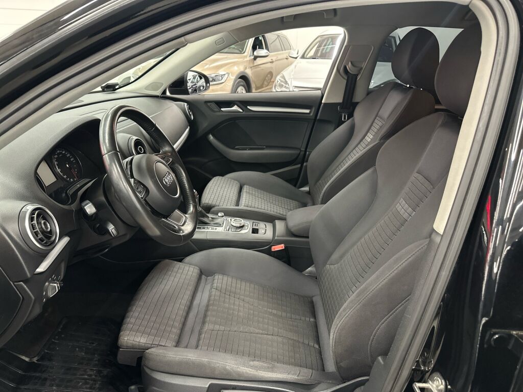 Audi A3 2015 Musta