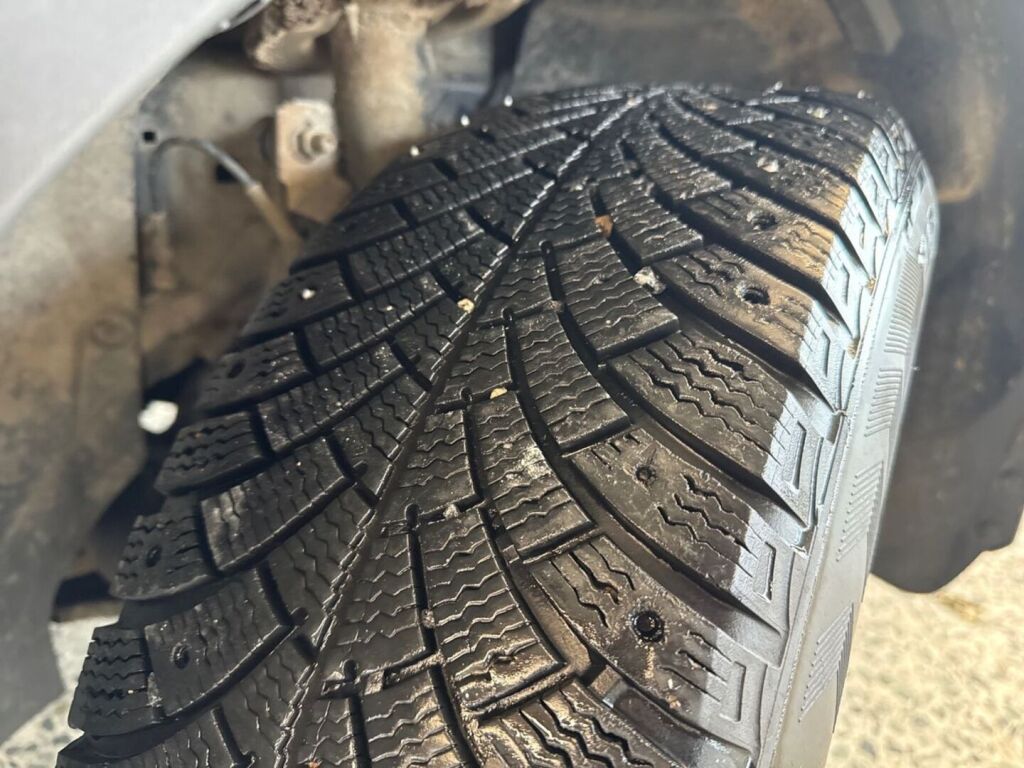 Ford Kuga 2015 Harmaa