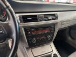 BMW 320 2007 Musta