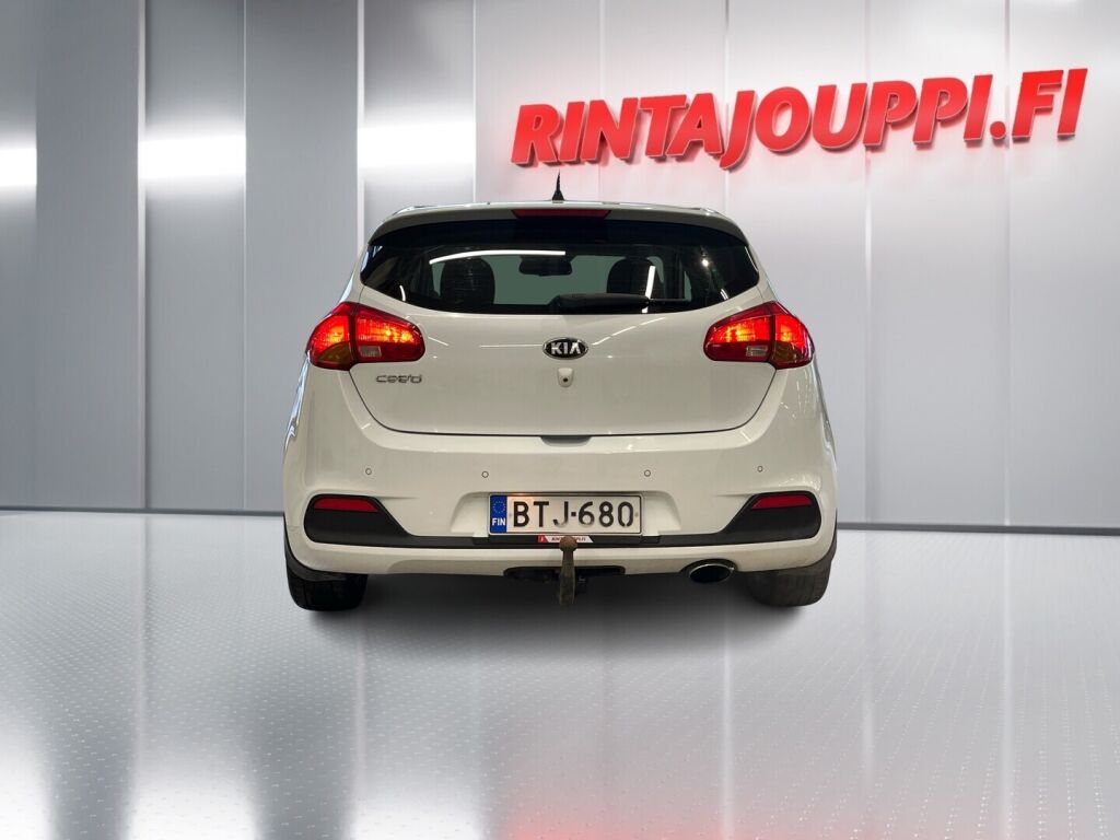 Kia Ceed 2015 Valkoinen
