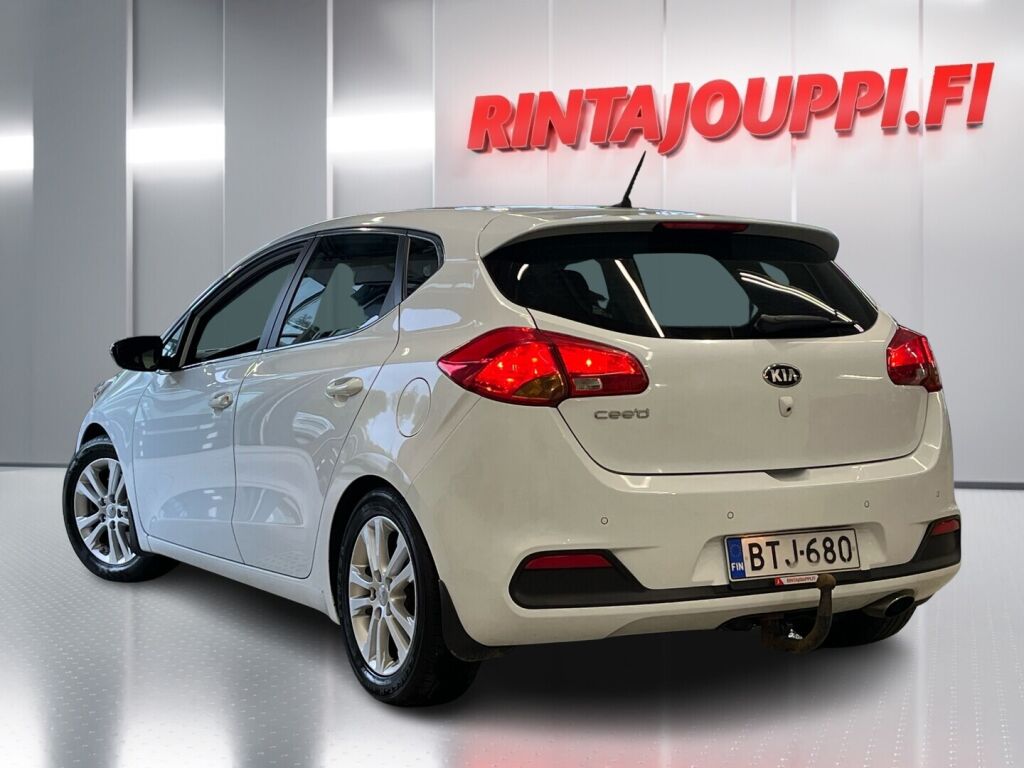Kia Ceed 2015 Valkoinen