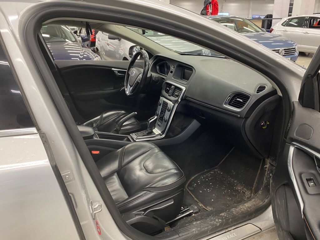 Volvo V40 2015 Harmaa
