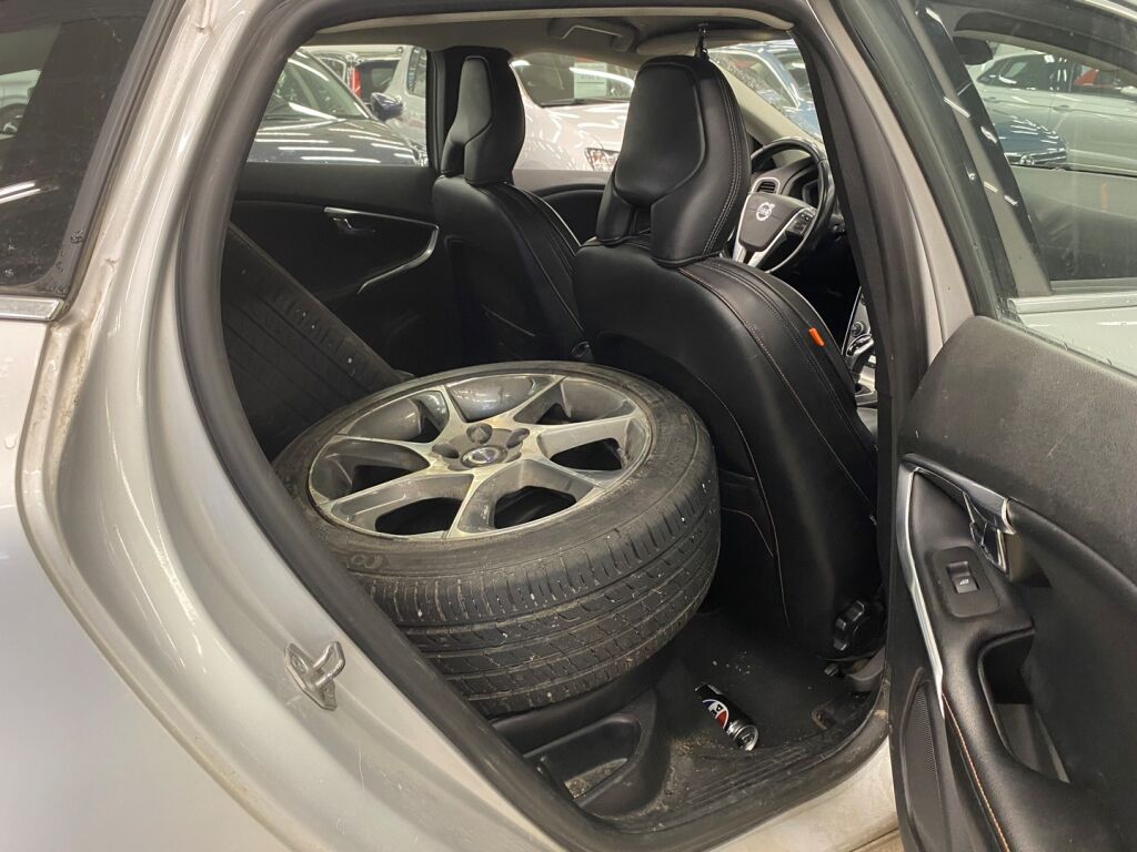 Volvo V40 2015 Harmaa