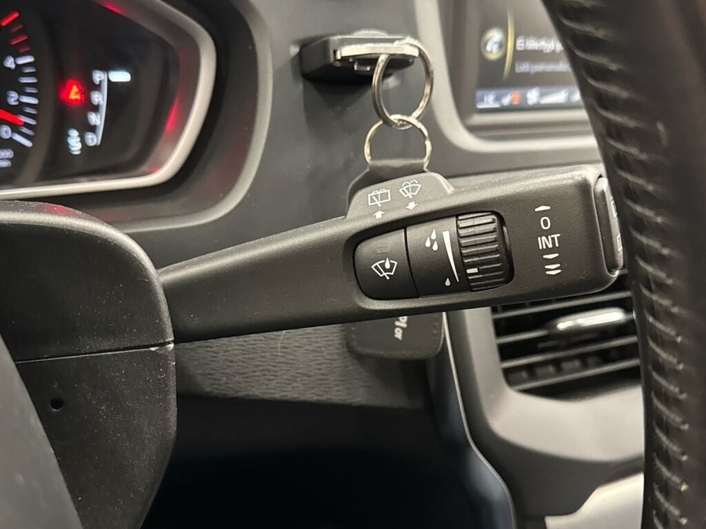 Volvo V40 2015 Harmaa