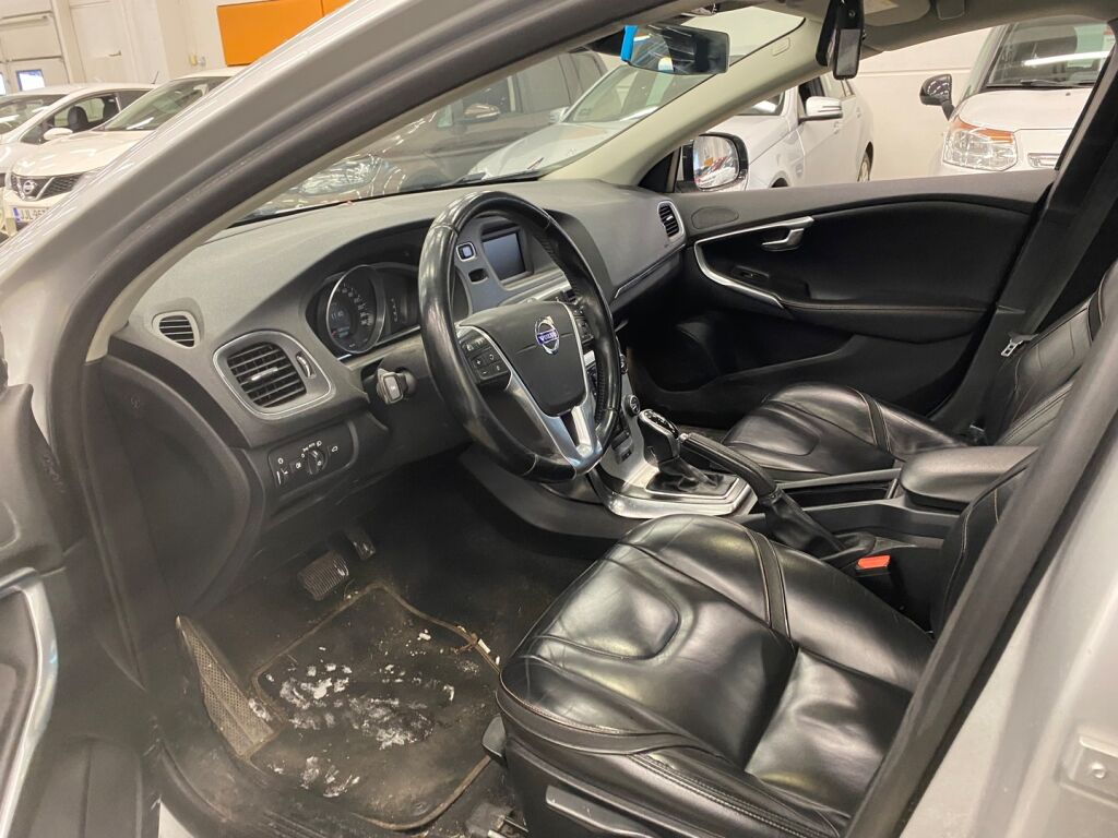 Volvo V40 2015 Harmaa