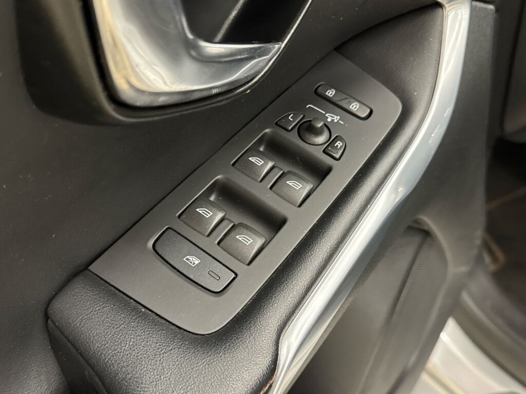 Volvo V40 2015 Harmaa