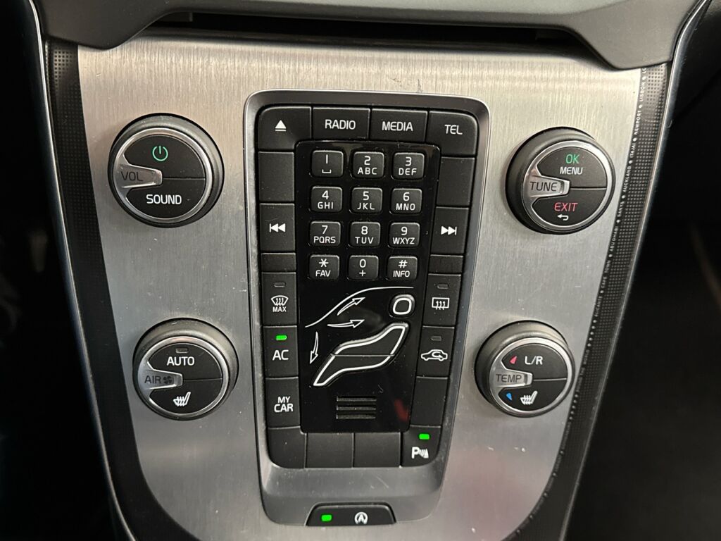 Volvo V40 2015 Harmaa