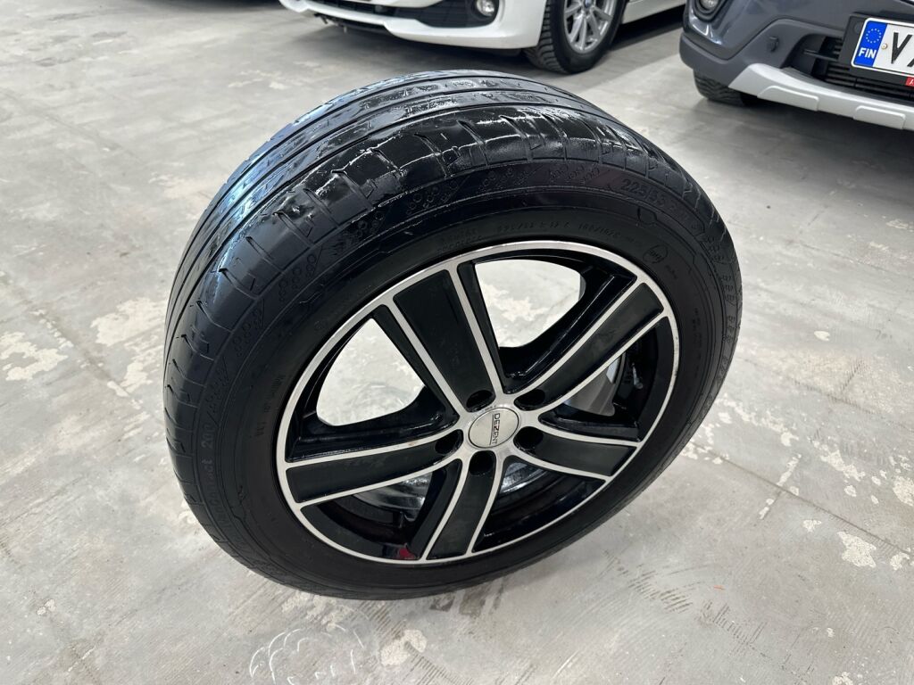 Mercedes-Benz Vito 2015 Punainen