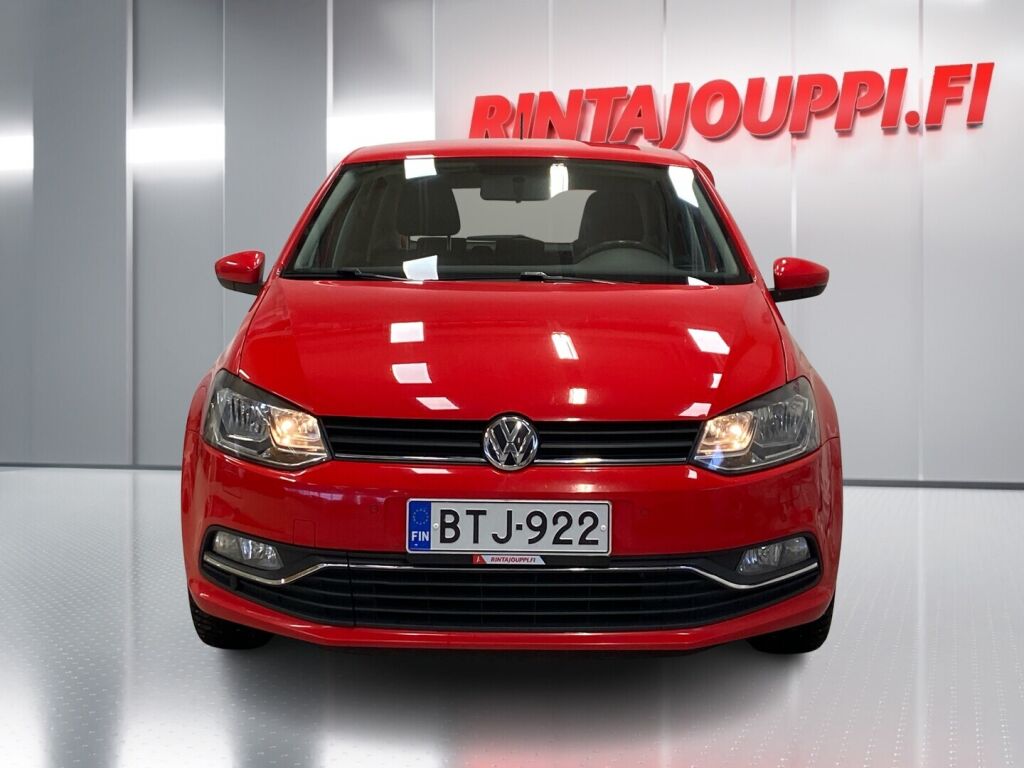 Volkswagen Polo 2015 Punainen