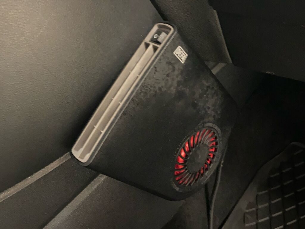 Volkswagen Polo 2015 Punainen