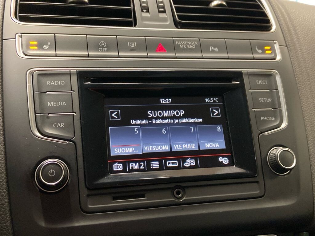 Volkswagen Polo 2015 Punainen